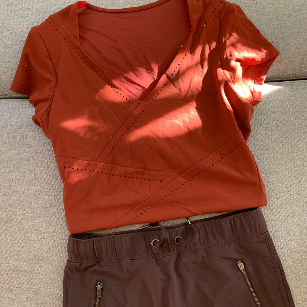 Athleta cross wrap crop top Sustainably made - Picture 5 of 5